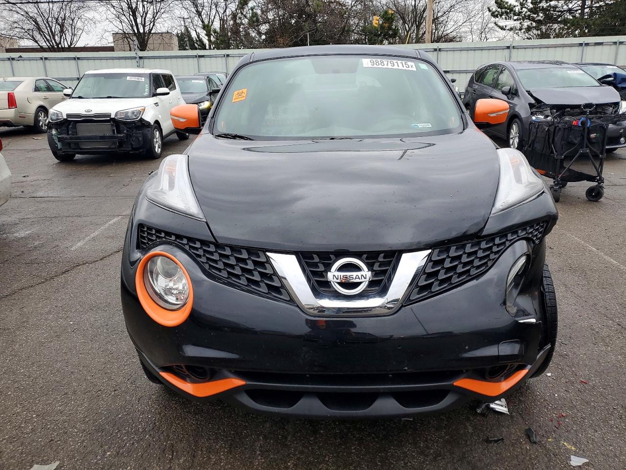 2015 NISSAN JUKE S photo 5