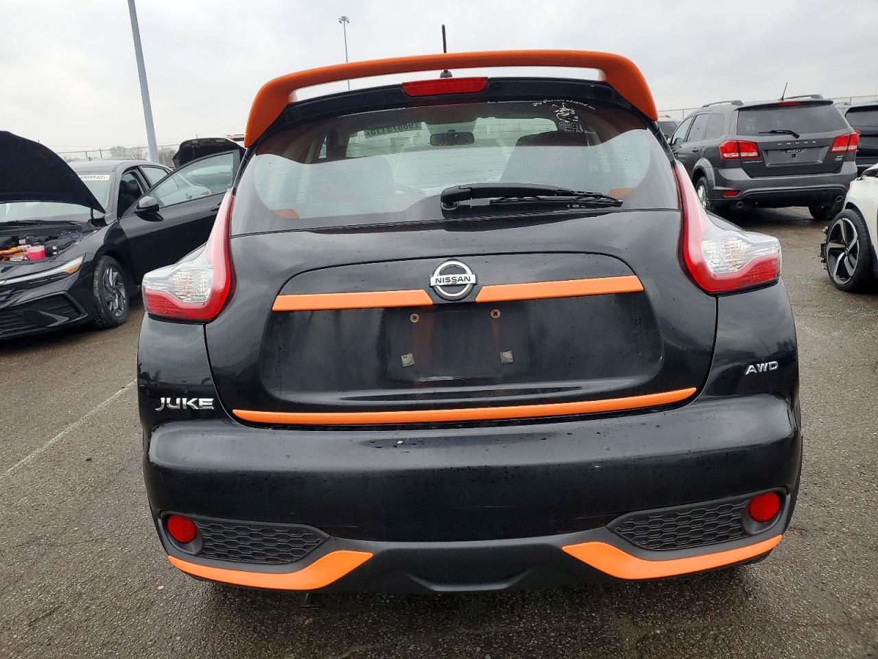 2015 NISSAN JUKE S photo 6