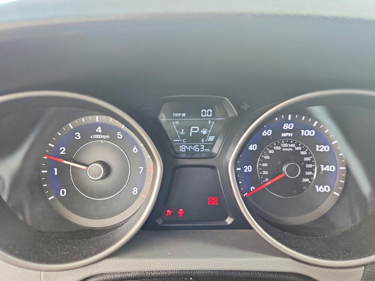 2016 HYUNDAI ELANTRA SE photo 9