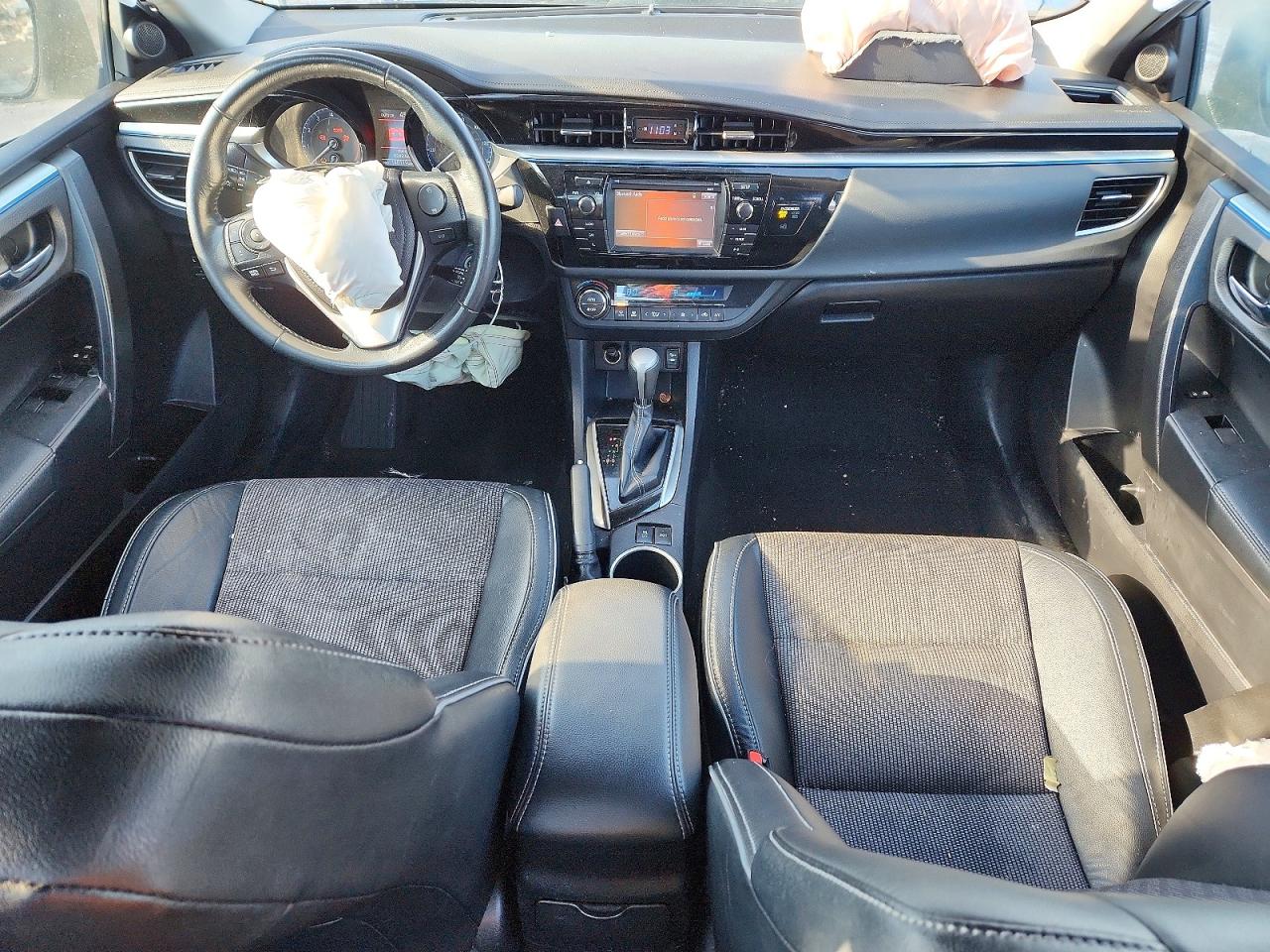 2016 TOYOTA COROLLA L photo 8