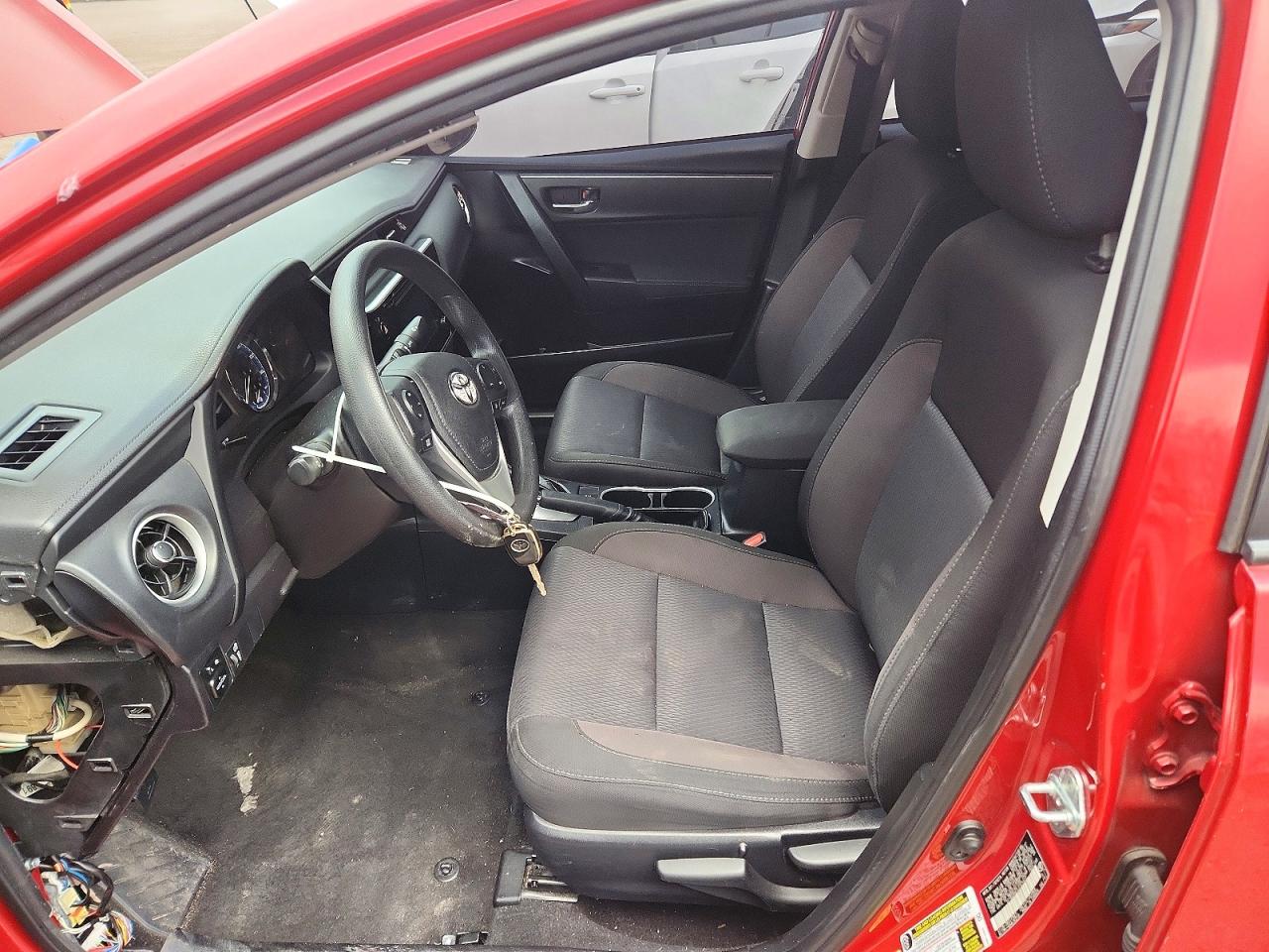 2018 TOYOTA COROLLA L photo 7