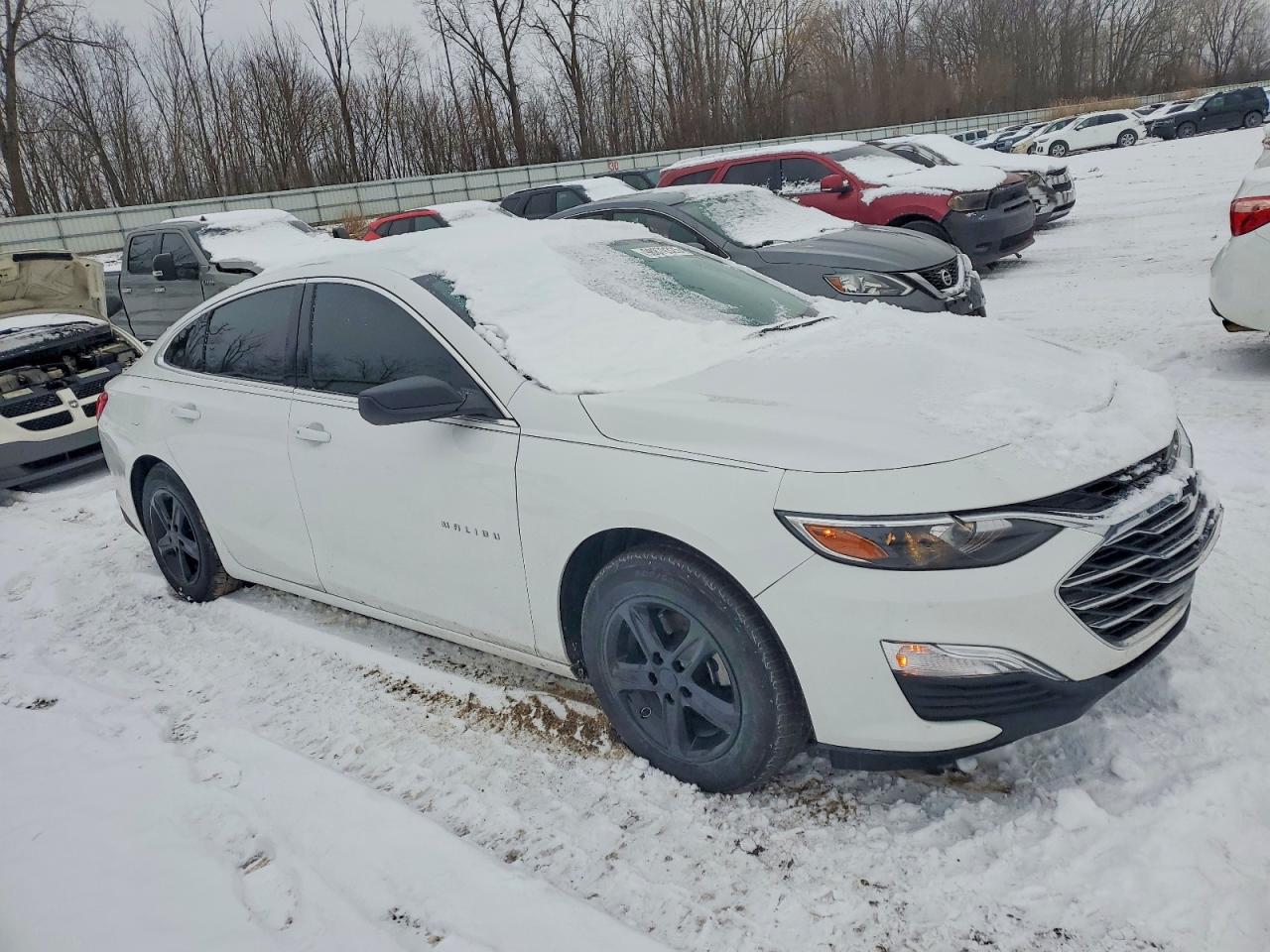2022 CHEVROLET MALIBU LS photo 4