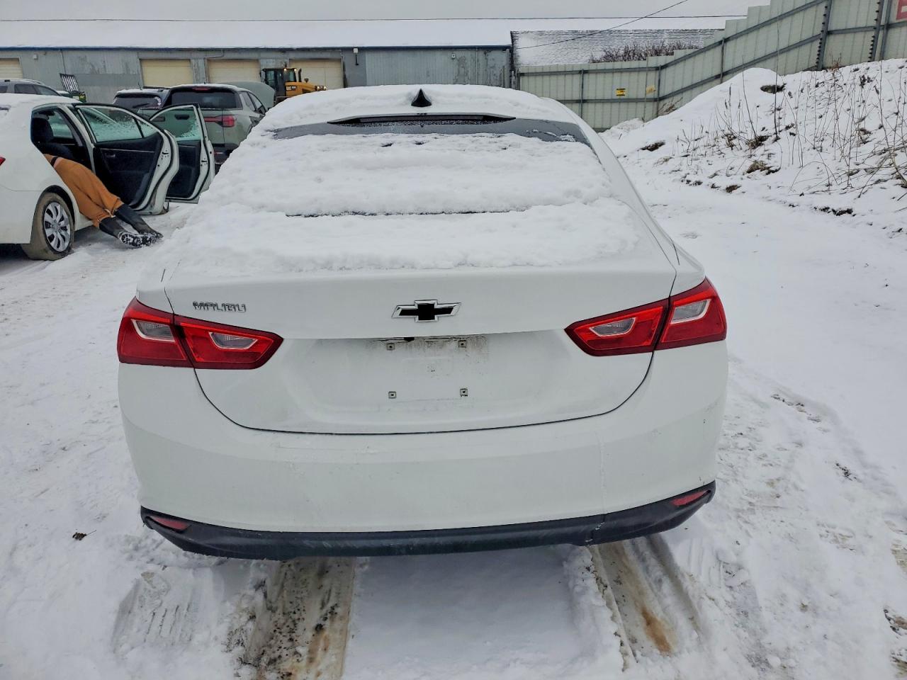2022 CHEVROLET MALIBU LS photo 6