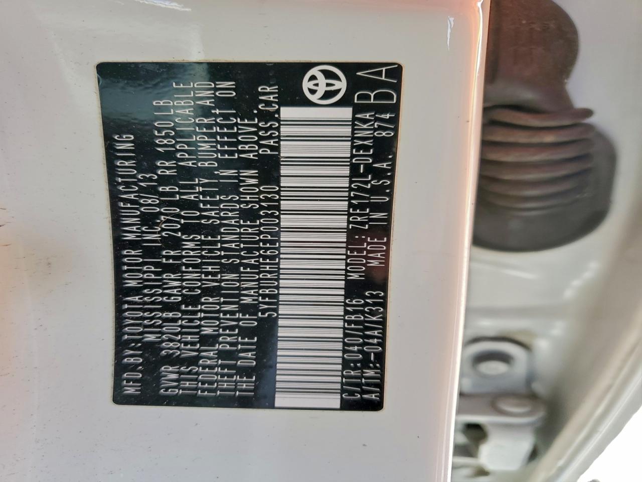 2014 TOYOTA COROLLA L photo 23