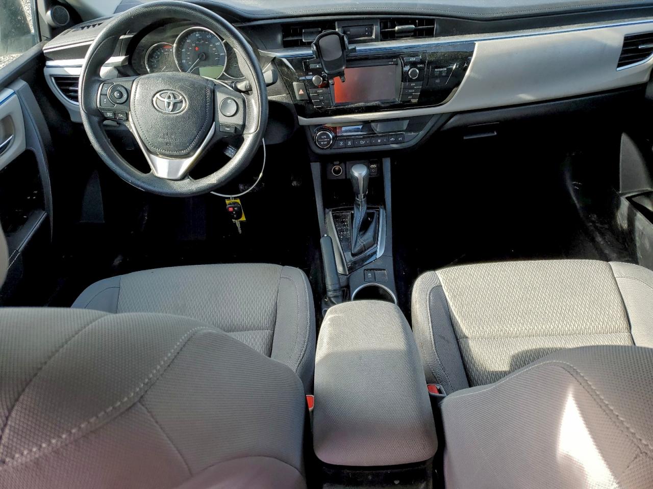 2014 TOYOTA COROLLA L photo 15