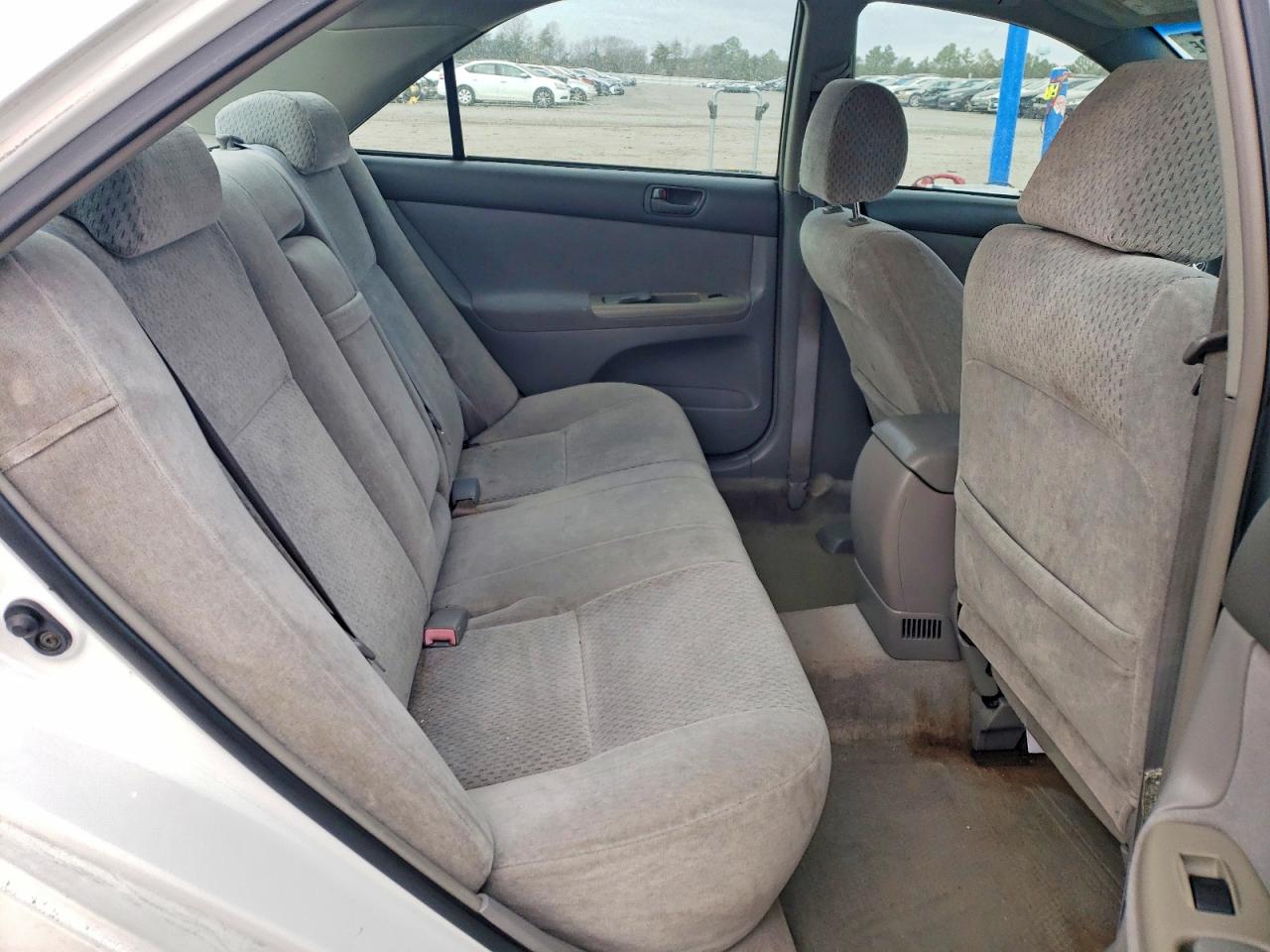 2003 TOYOTA CAMRY LE photo 10