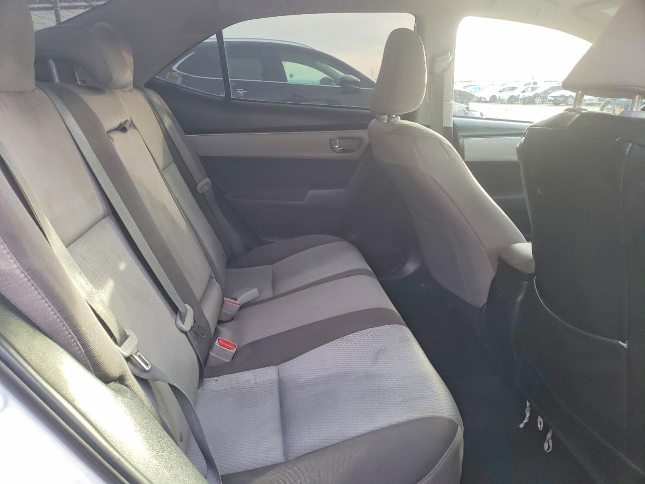 2017 TOYOTA COROLLA L photo 10