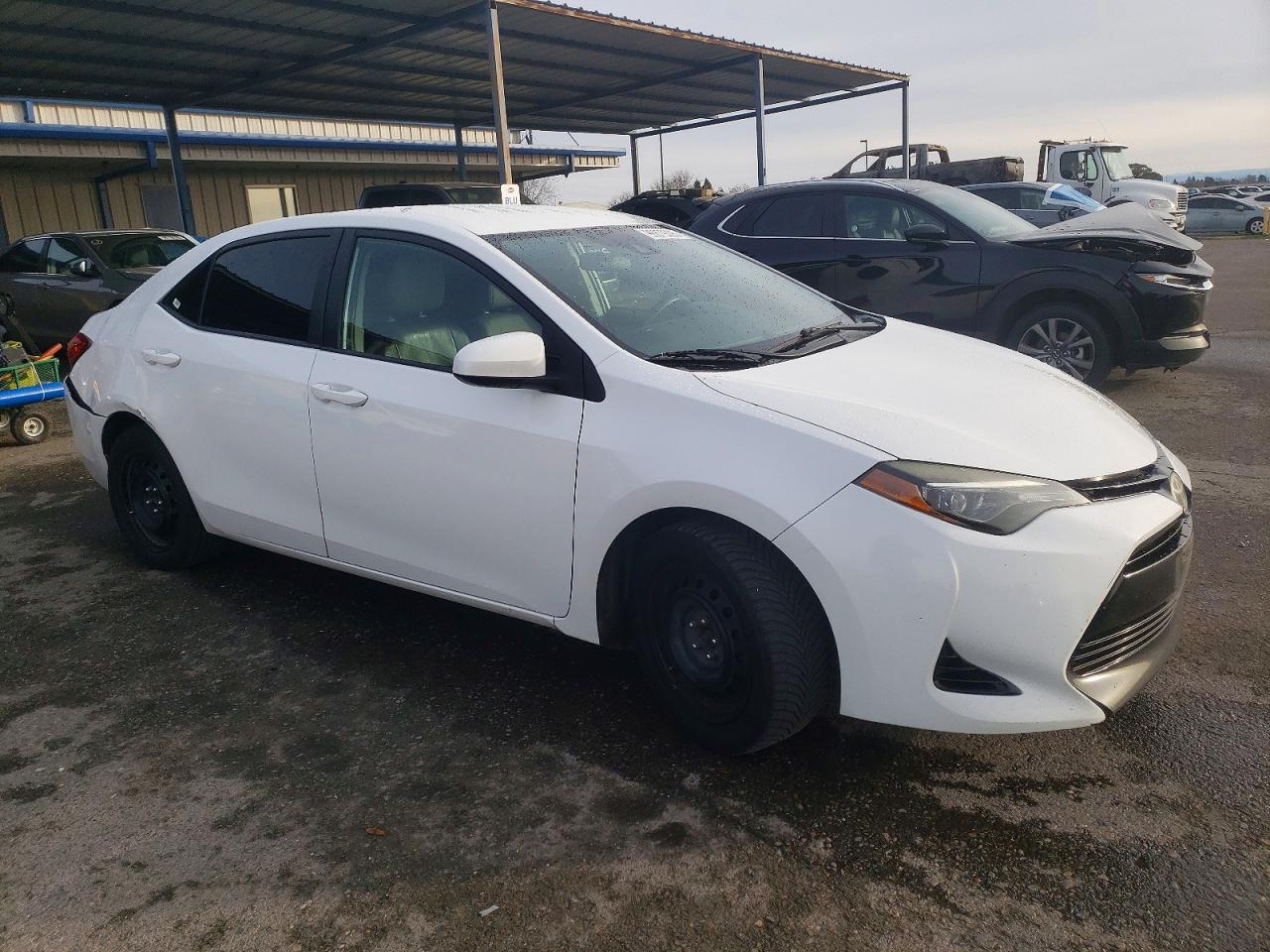 2017 TOYOTA COROLLA L photo 4
