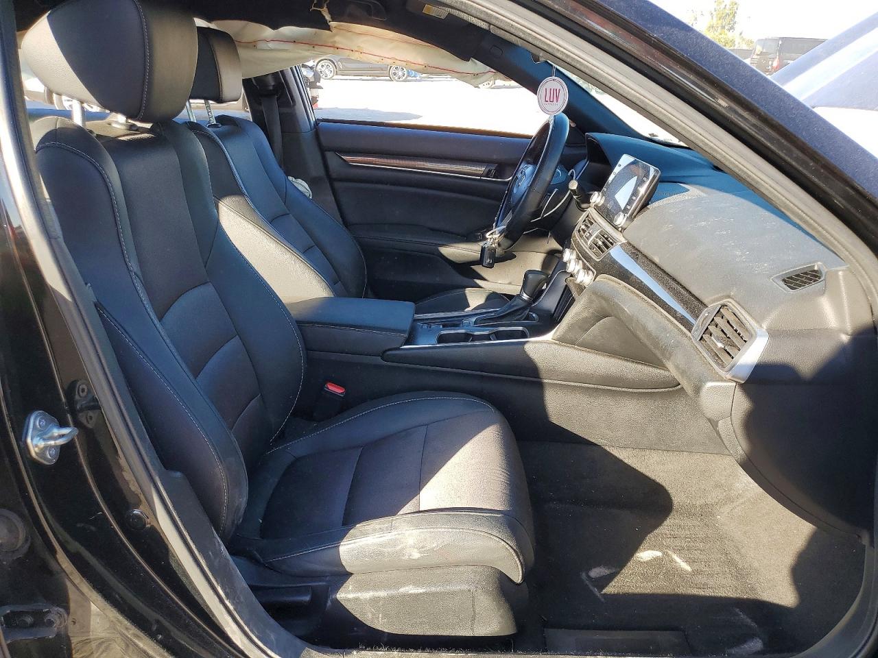 2020 HONDA ACCORD SPORT photo 19