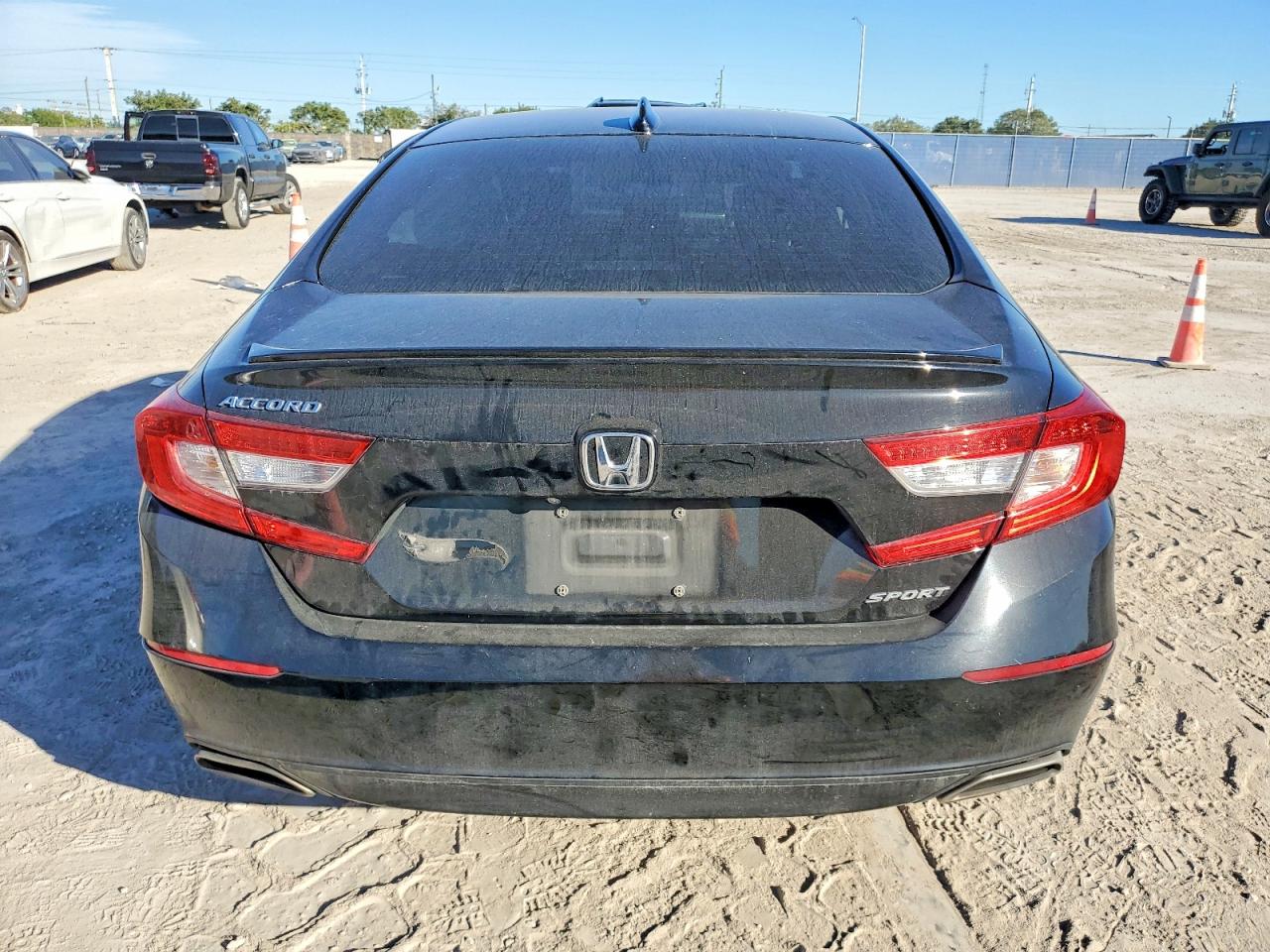 2020 HONDA ACCORD SPORT photo 16