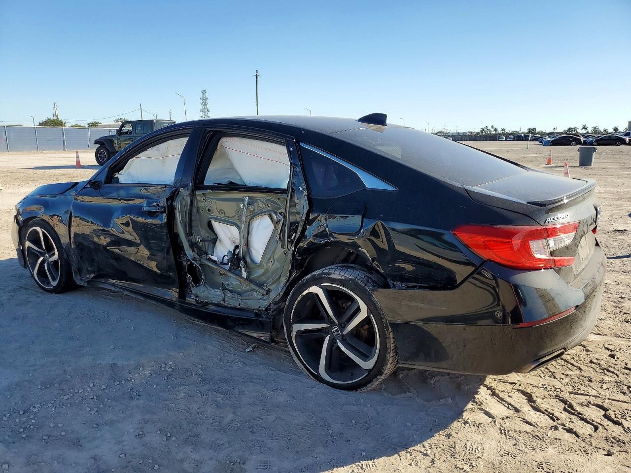 2020 HONDA ACCORD SPORT photo 4