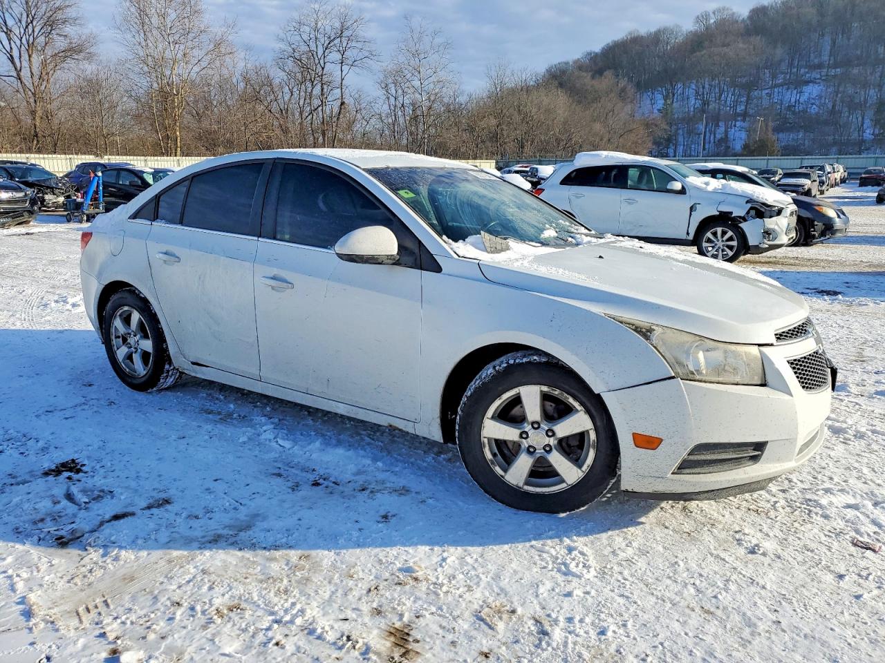 2013 CHEVROLET CRUZE LT photo 4