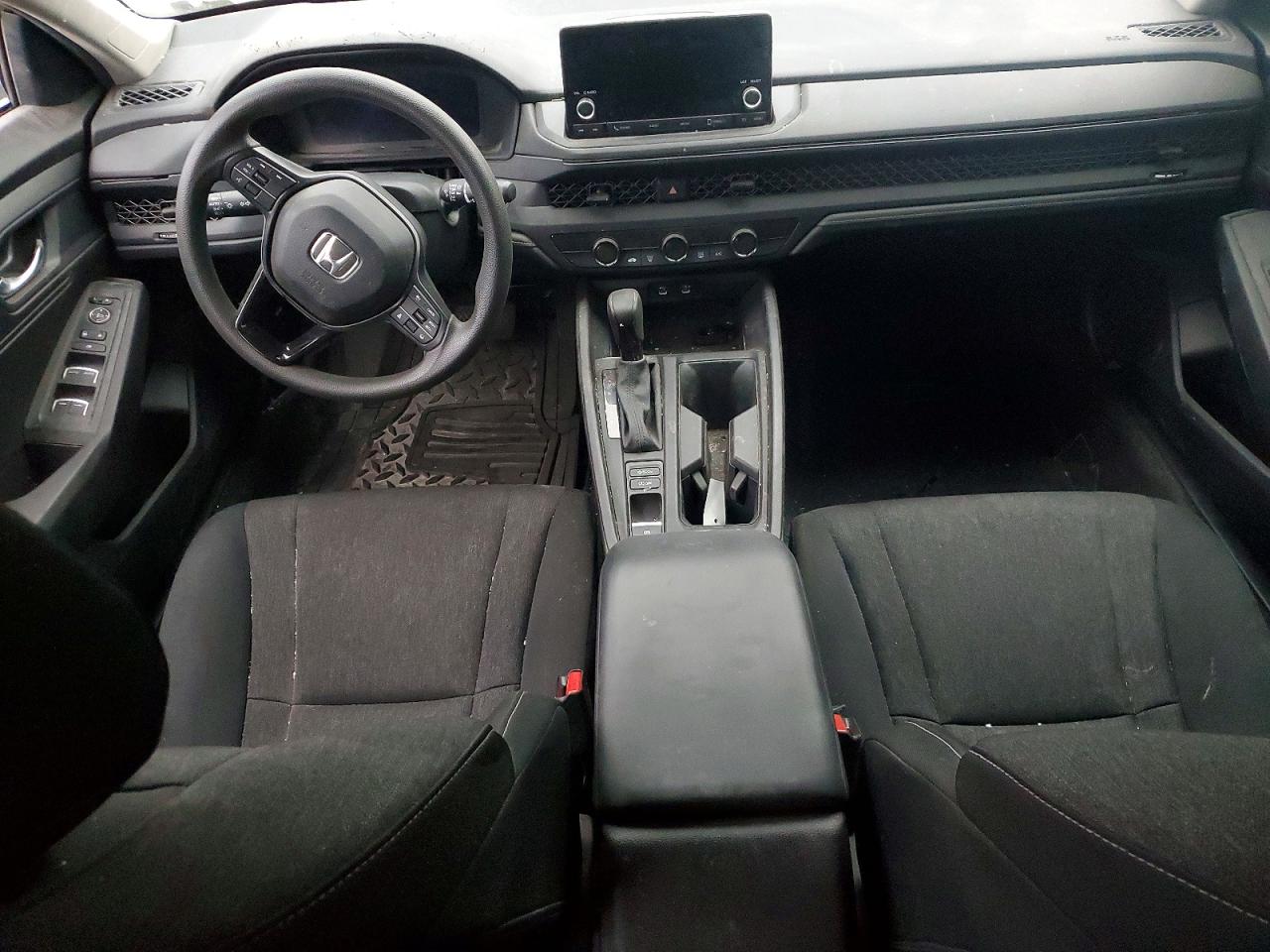2024 HONDA ACCORD LX photo 8