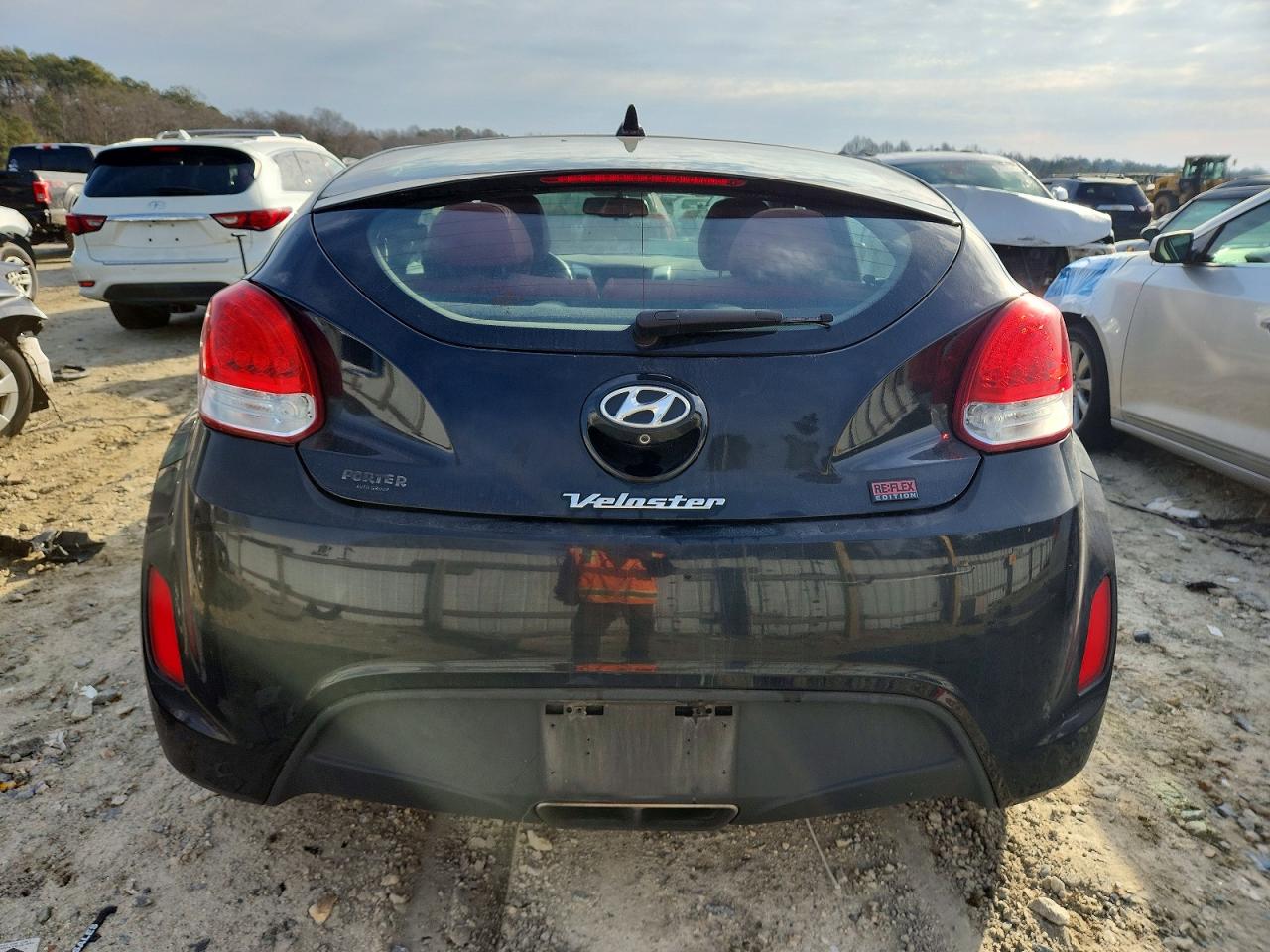 2014 HYUNDAI VELOSTER photo 6