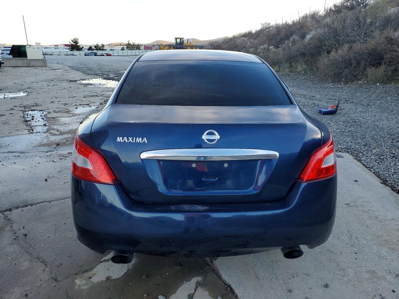 2010 NISSAN MAXIMA S photo 16
