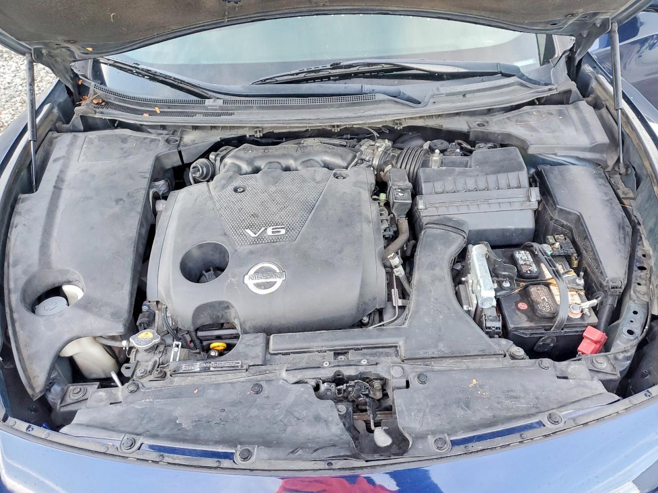 2010 NISSAN MAXIMA S photo 31