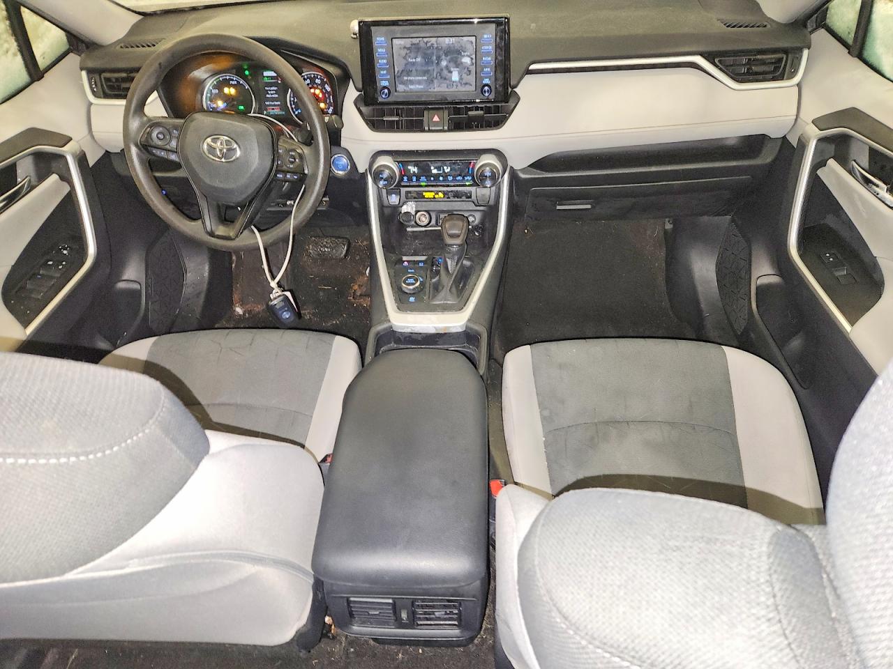 2019 TOYOTA RAV4 XLE photo 8