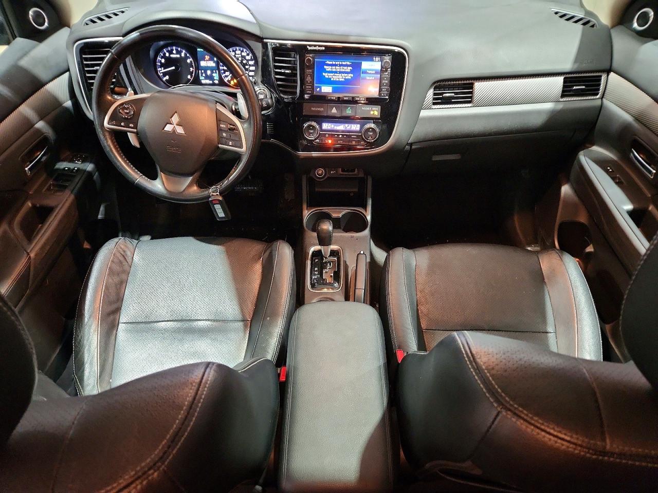 2015 MITSUBISHI OUTLANDER GT photo 8
