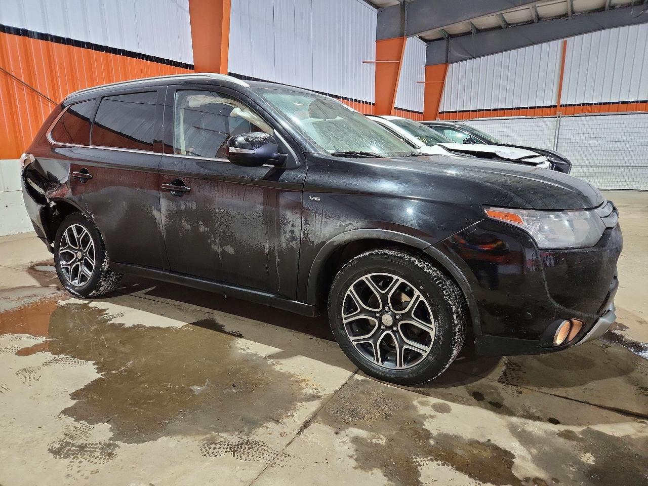 2015 MITSUBISHI OUTLANDER GT photo 4
