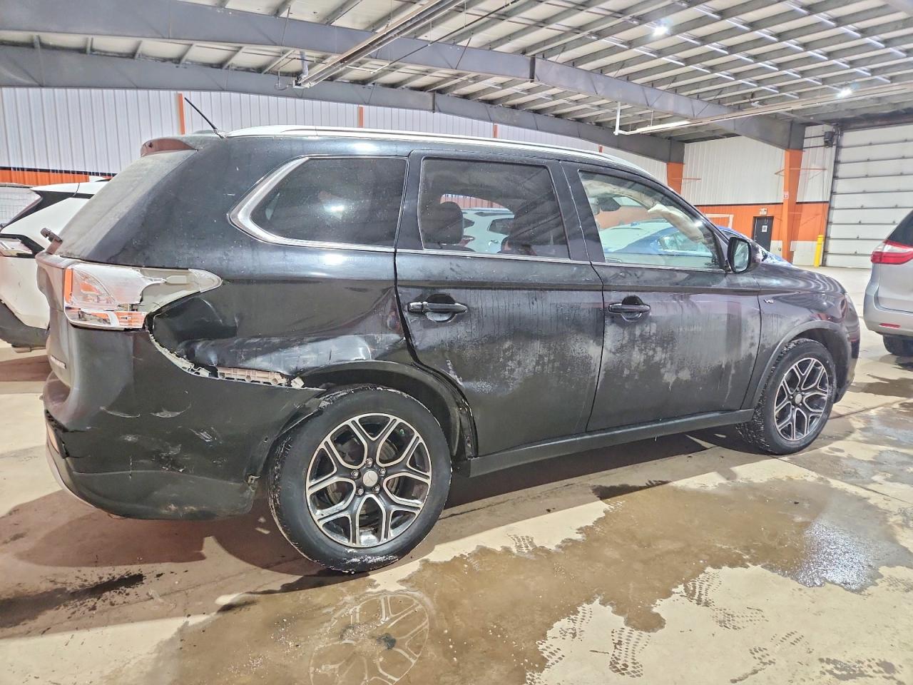 2015 MITSUBISHI OUTLANDER GT photo 3