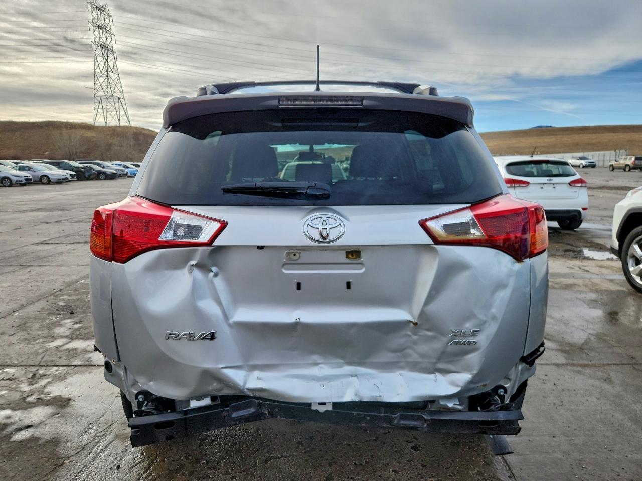 2014 TOYOTA RAV4 XLE photo 6