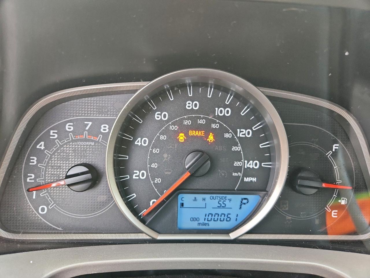 2014 TOYOTA RAV4 XLE photo 9