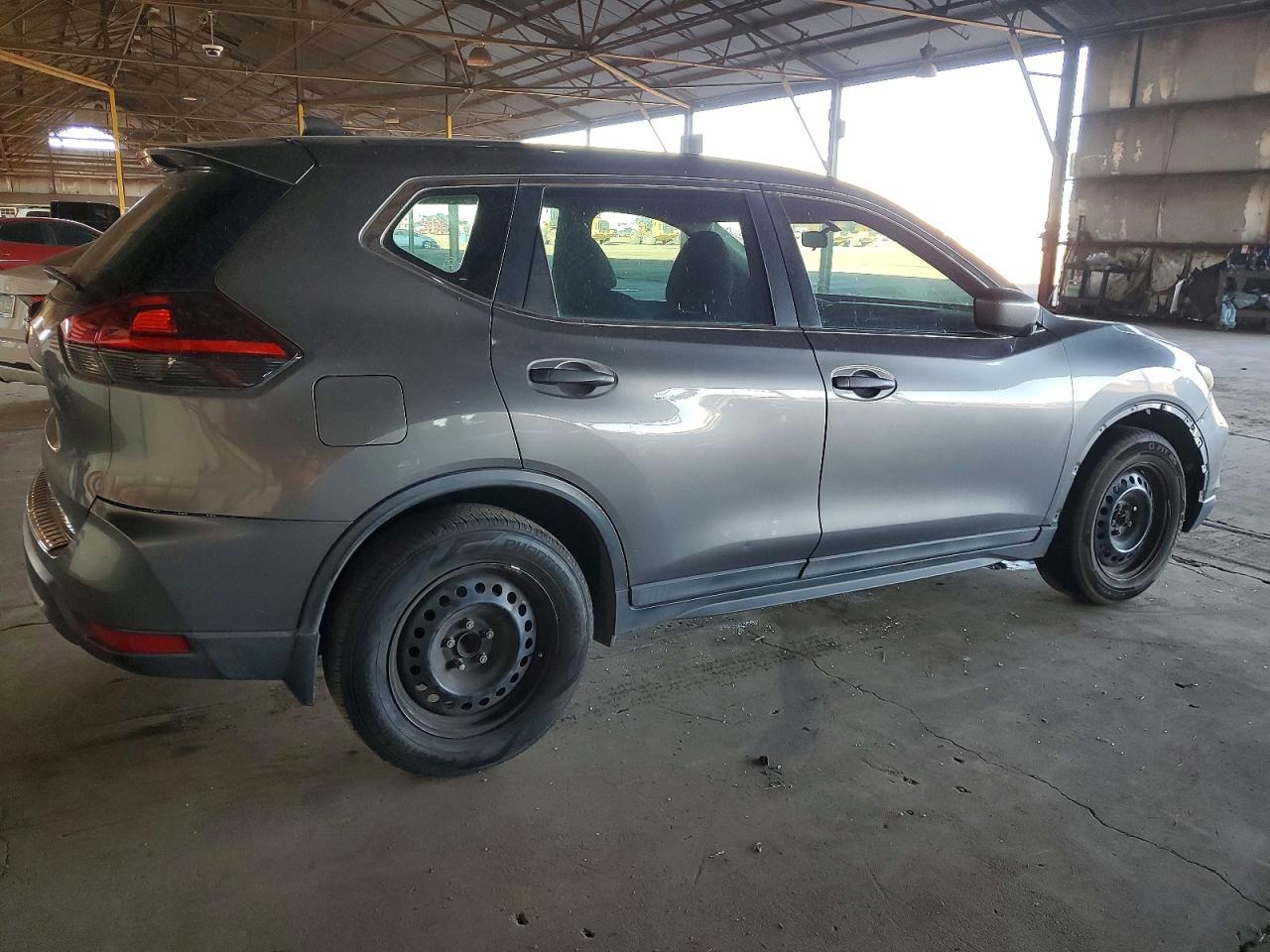 2018 NISSAN ROGUE S photo 3