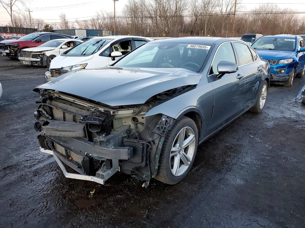 2018 VOLVO S90