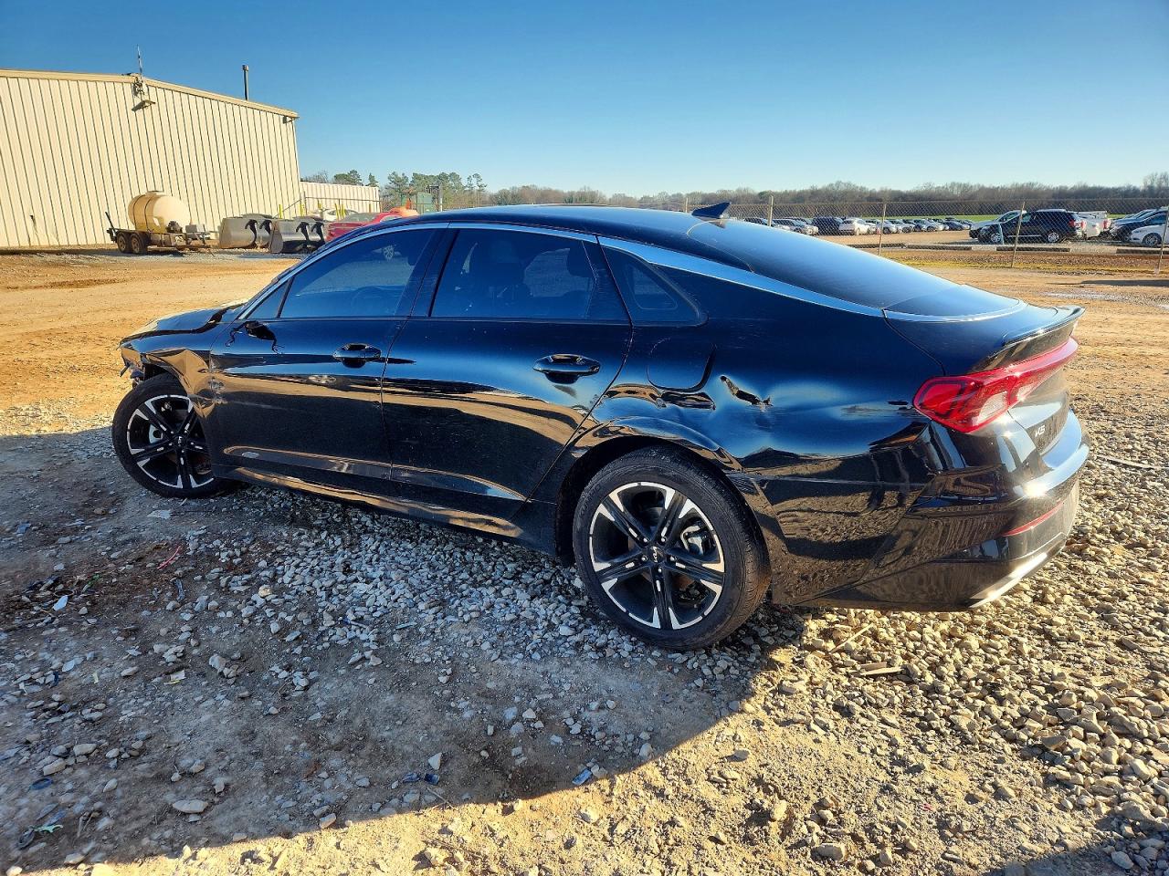 2023 KIA K5 GT LINE photo 2