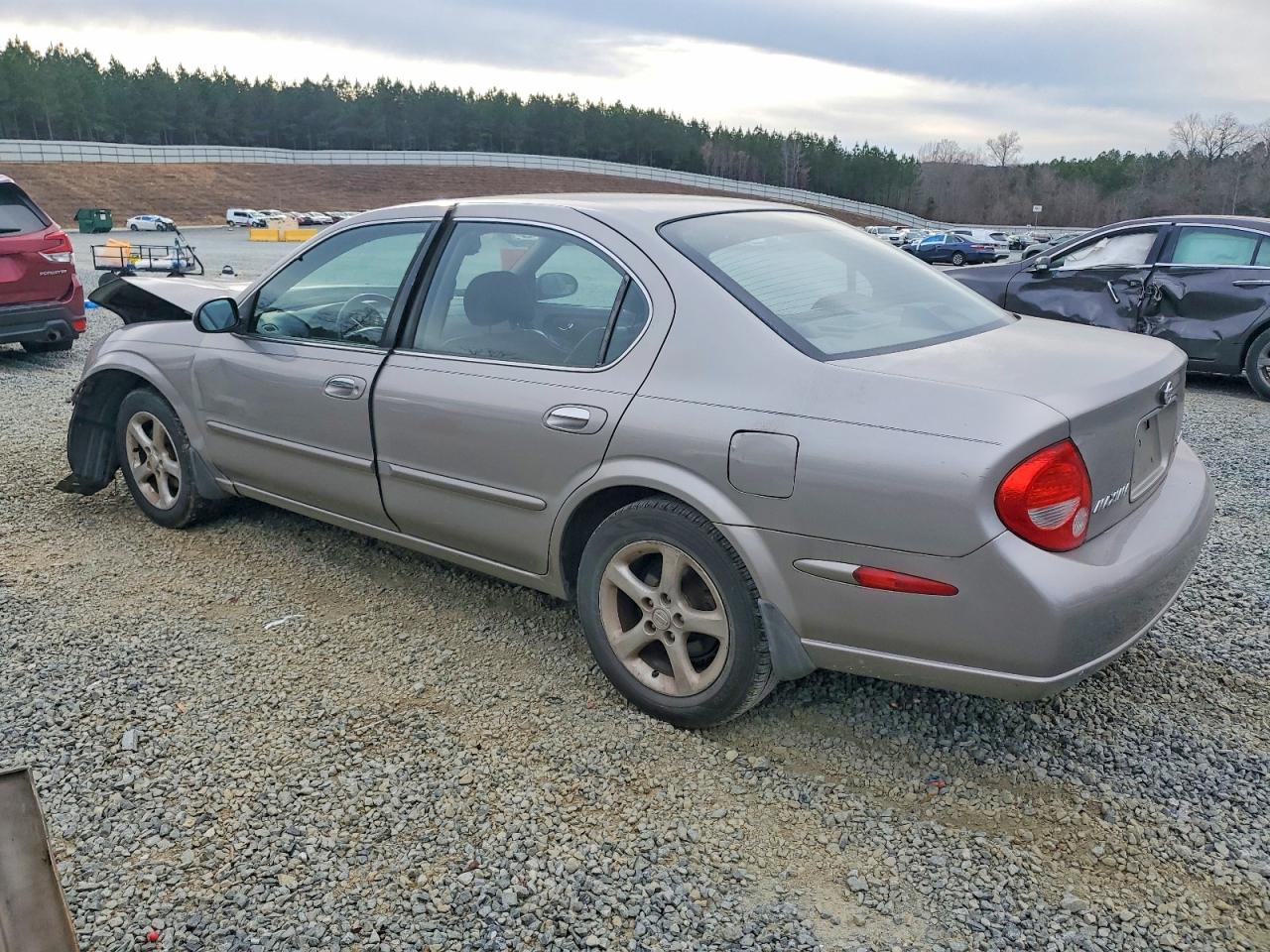 2000 NISSAN MAXIMA GLE photo 2