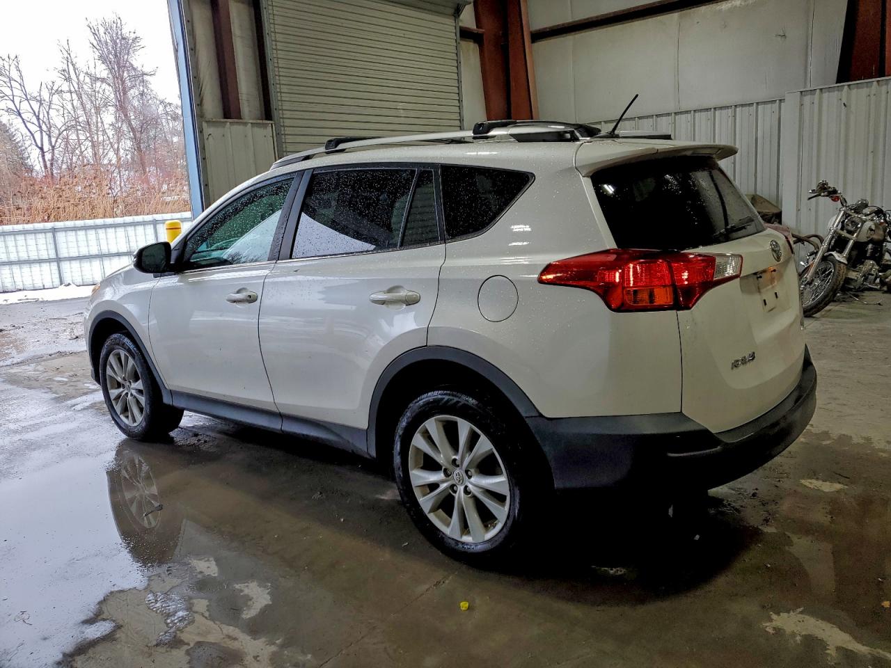 2013 TOYOTA RAV4 LIMITED photo 2