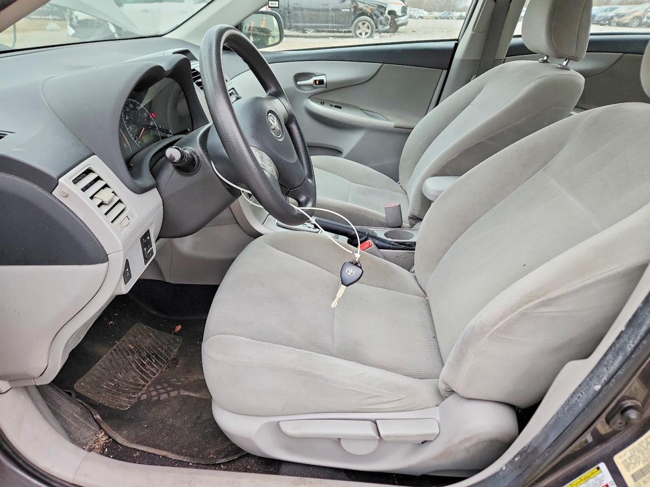 2012 TOYOTA COROLLA BASE photo 7