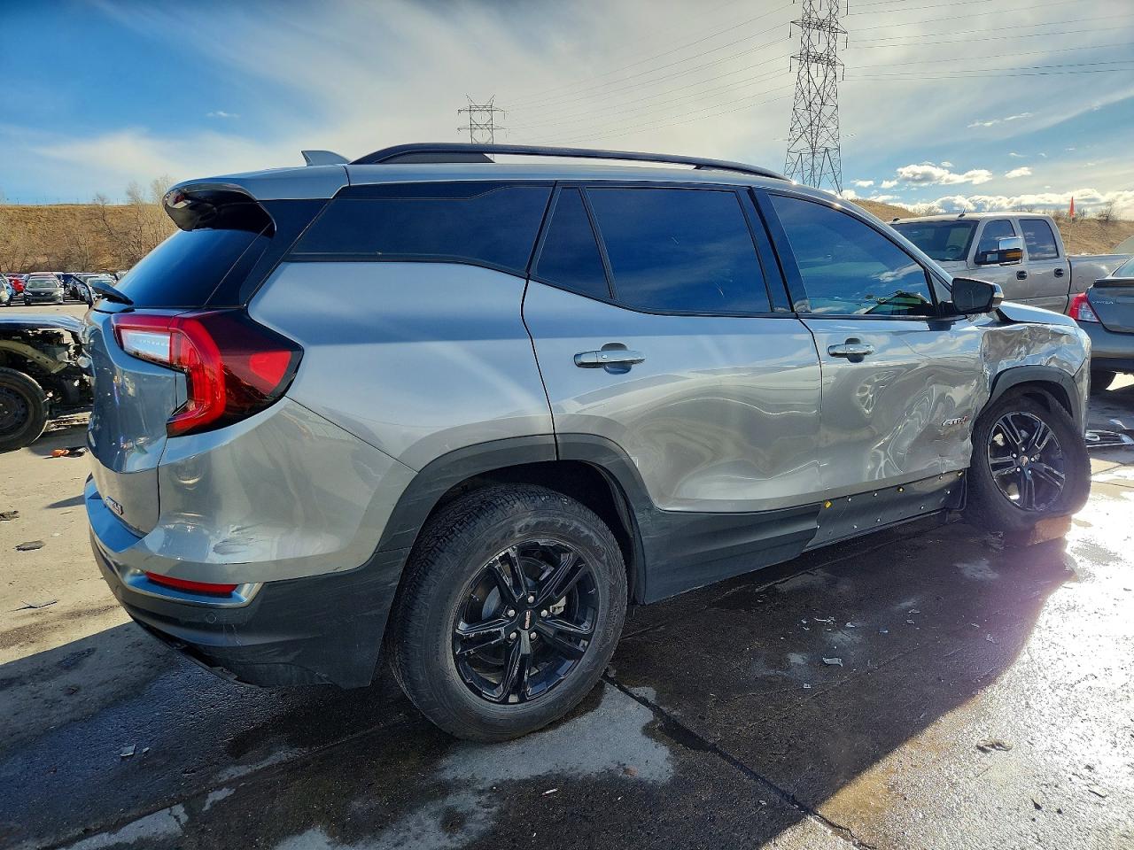 2024 GMC TERRAIN AT4 photo 3