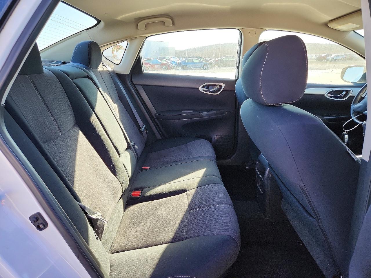 2015 NISSAN SENTRA S photo 19