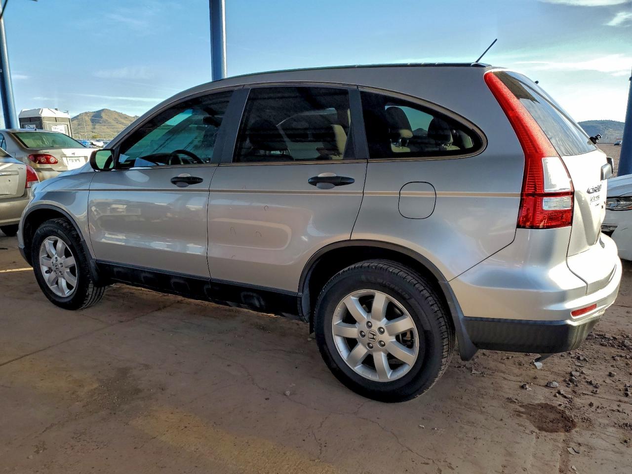 2011 HONDA CR-V SE photo 2
