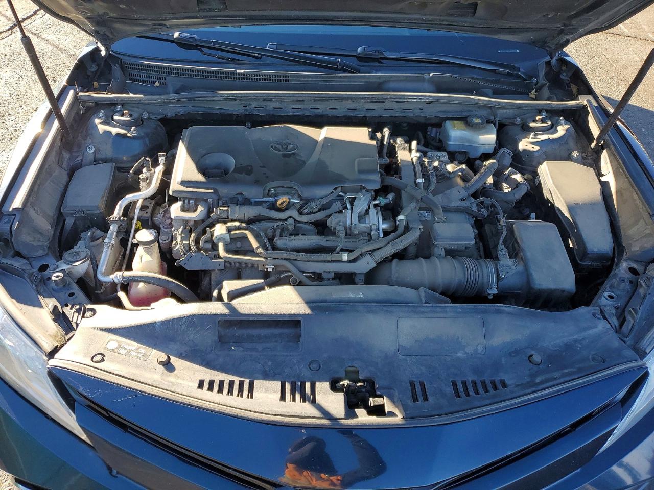 2018 TOYOTA CAMRY HYBRID photo 11