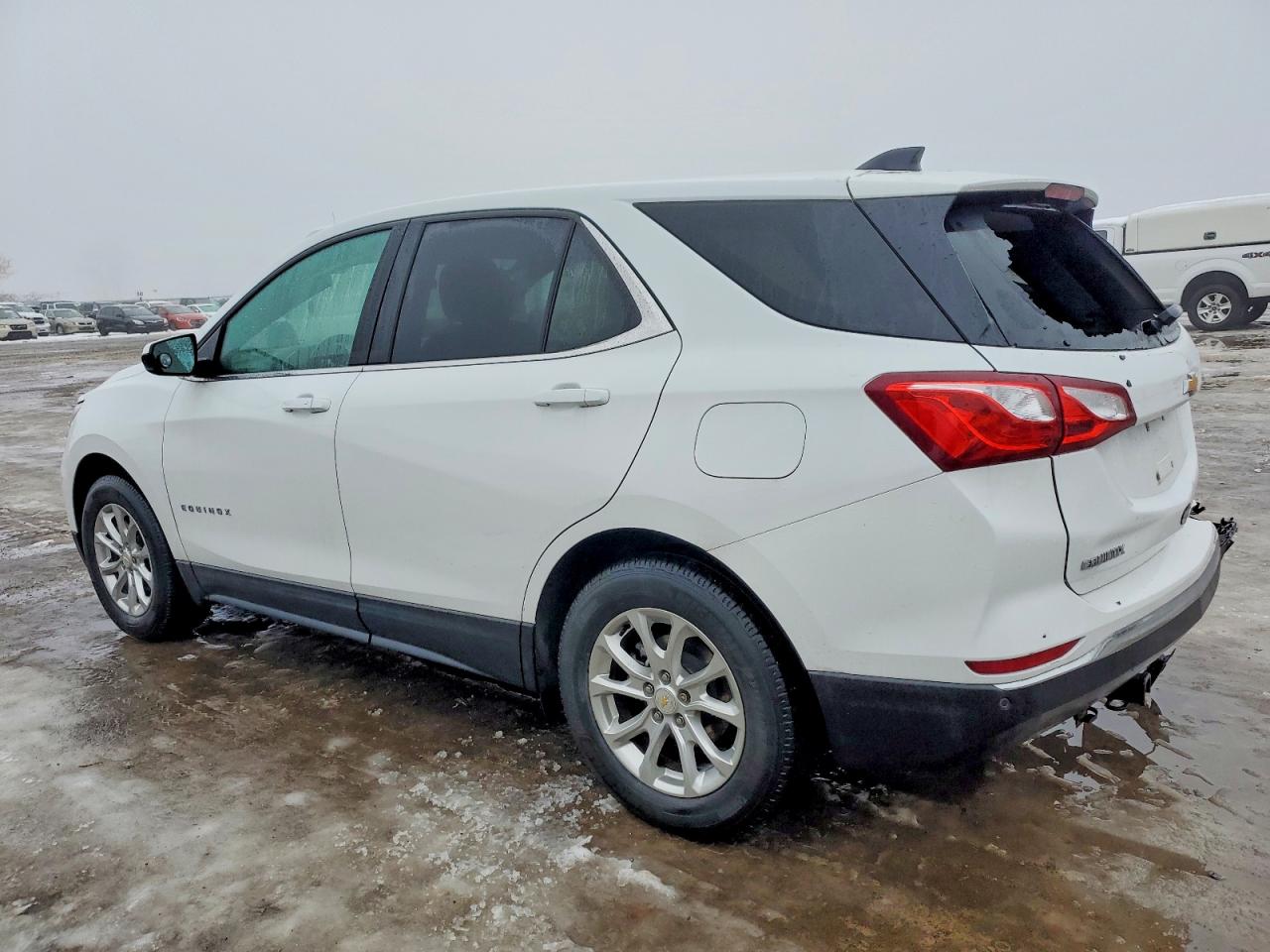 2020 CHEVROLET EQUINOX LT photo 2