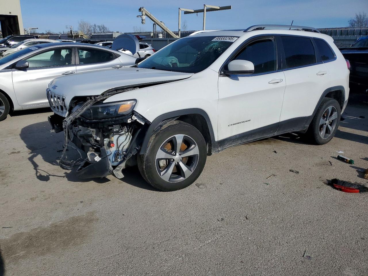 2019 JEEP CHEROKEE
