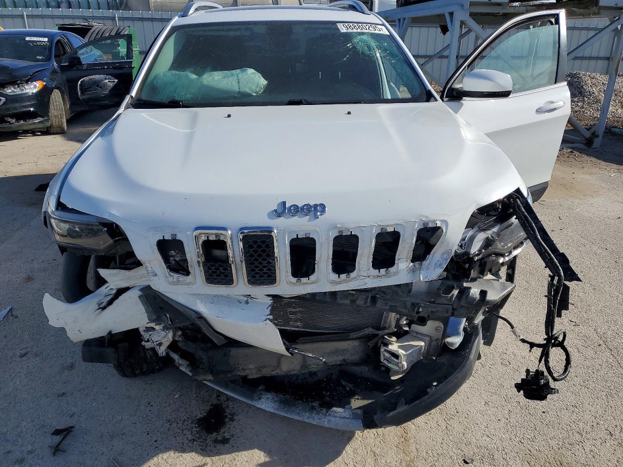 2019 JEEP CHEROKEE LIMITED photo 12