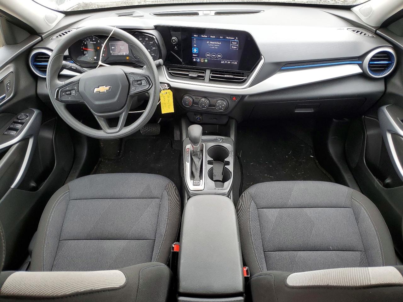 2025 CHEVROLET TRAX LS photo 15