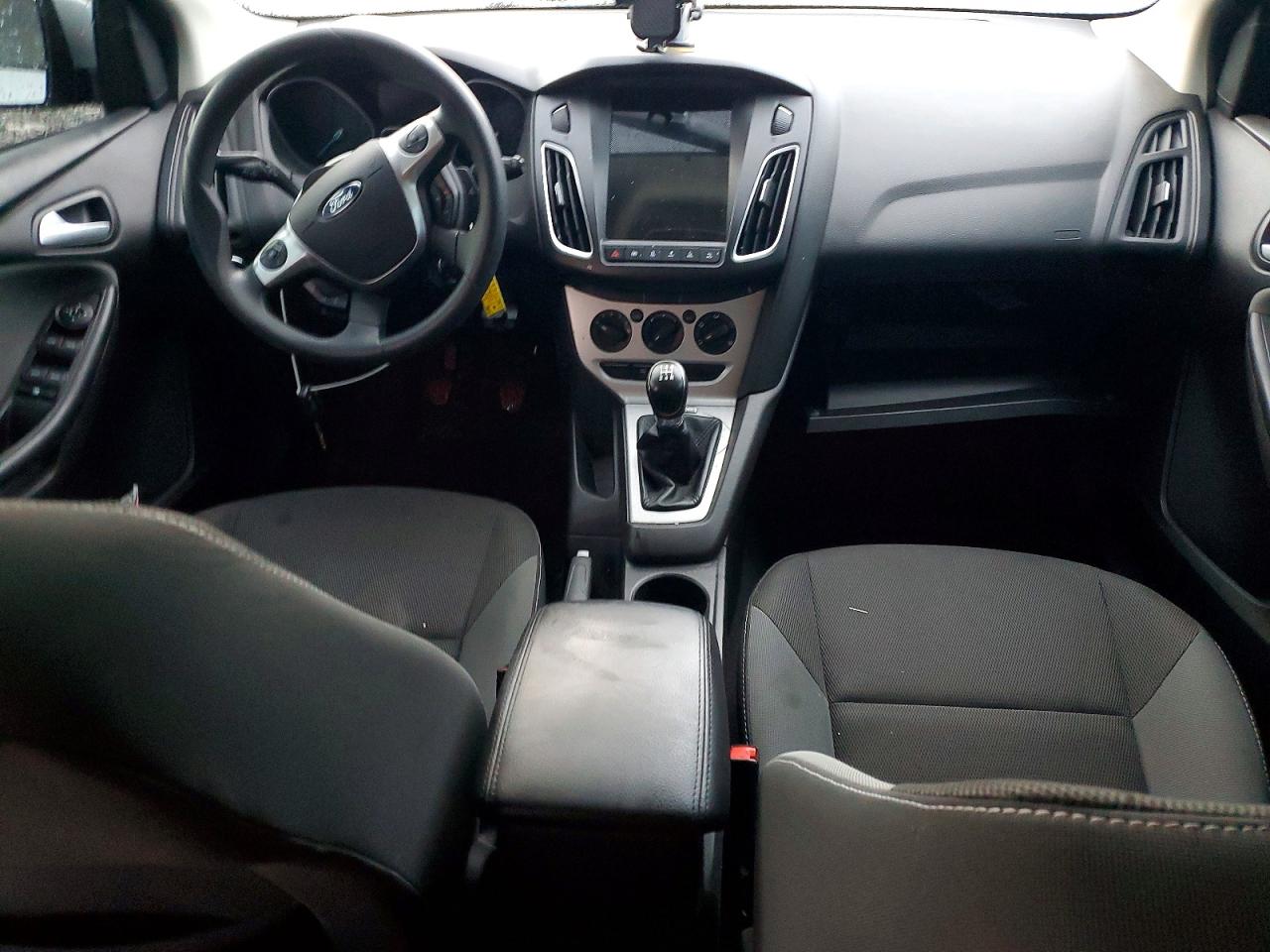 2013 FORD FOCUS SE photo 8
