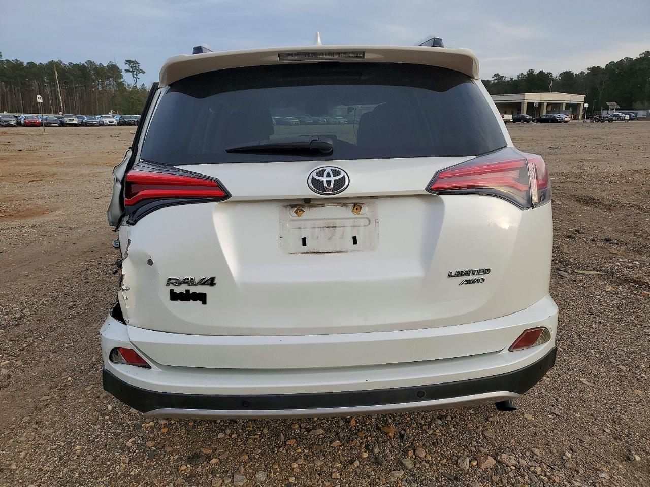 2016 TOYOTA RAV4 LIMITED photo 11