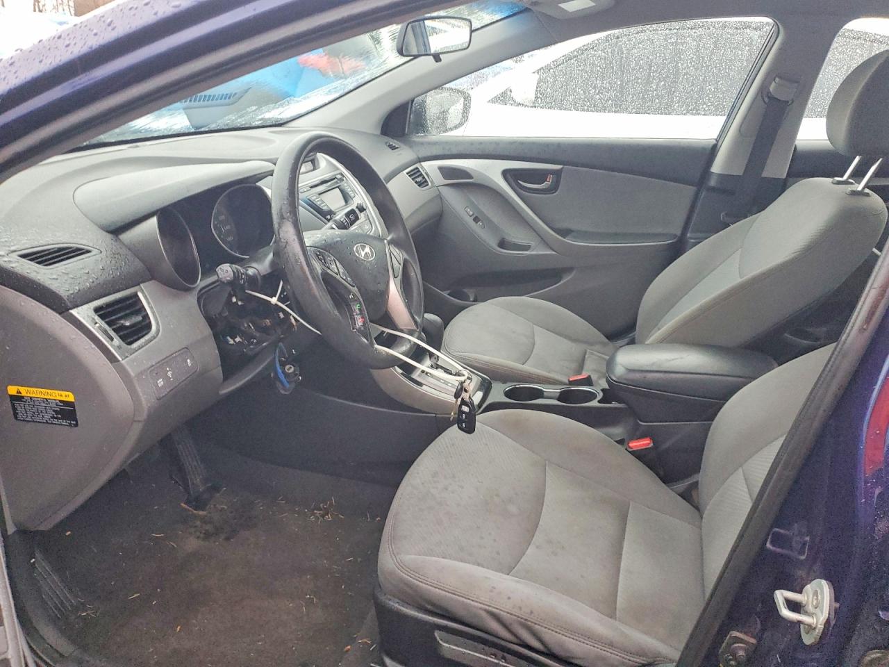 2013 HYUNDAI ELANTRA photo 7