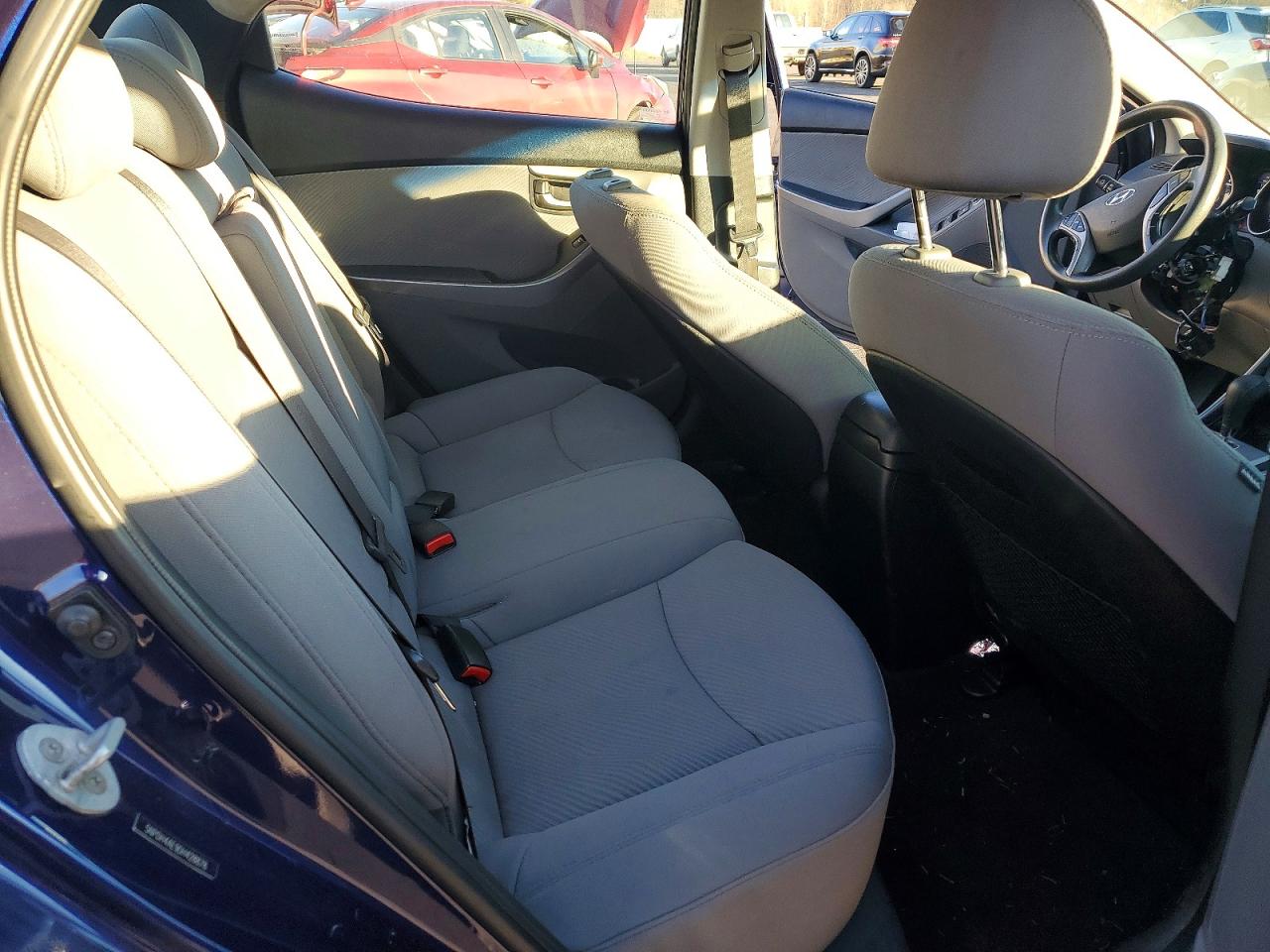 2013 HYUNDAI ELANTRA photo 10