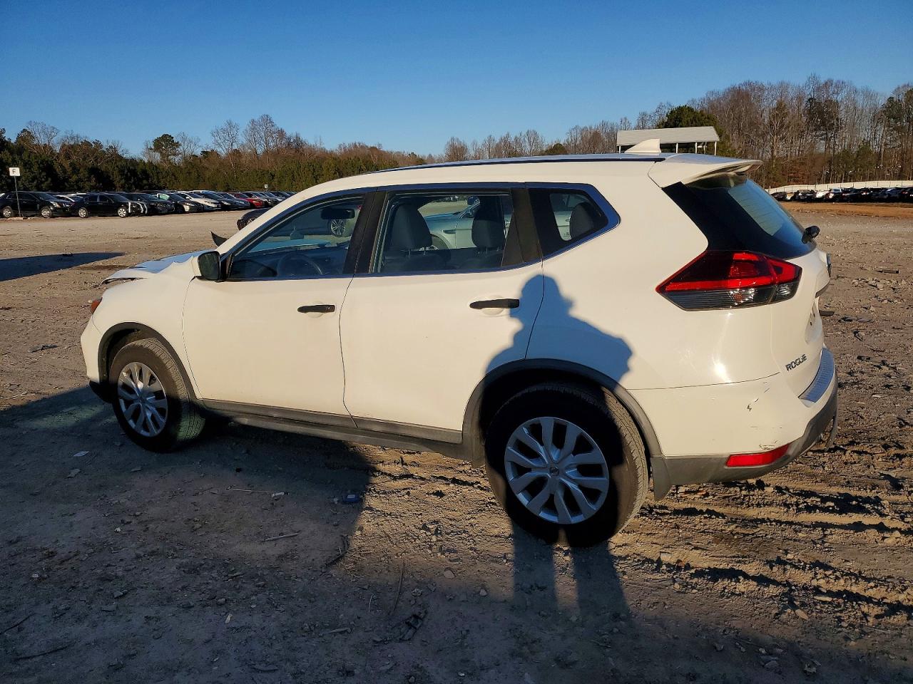 2018 NISSAN ROGUE S photo 2