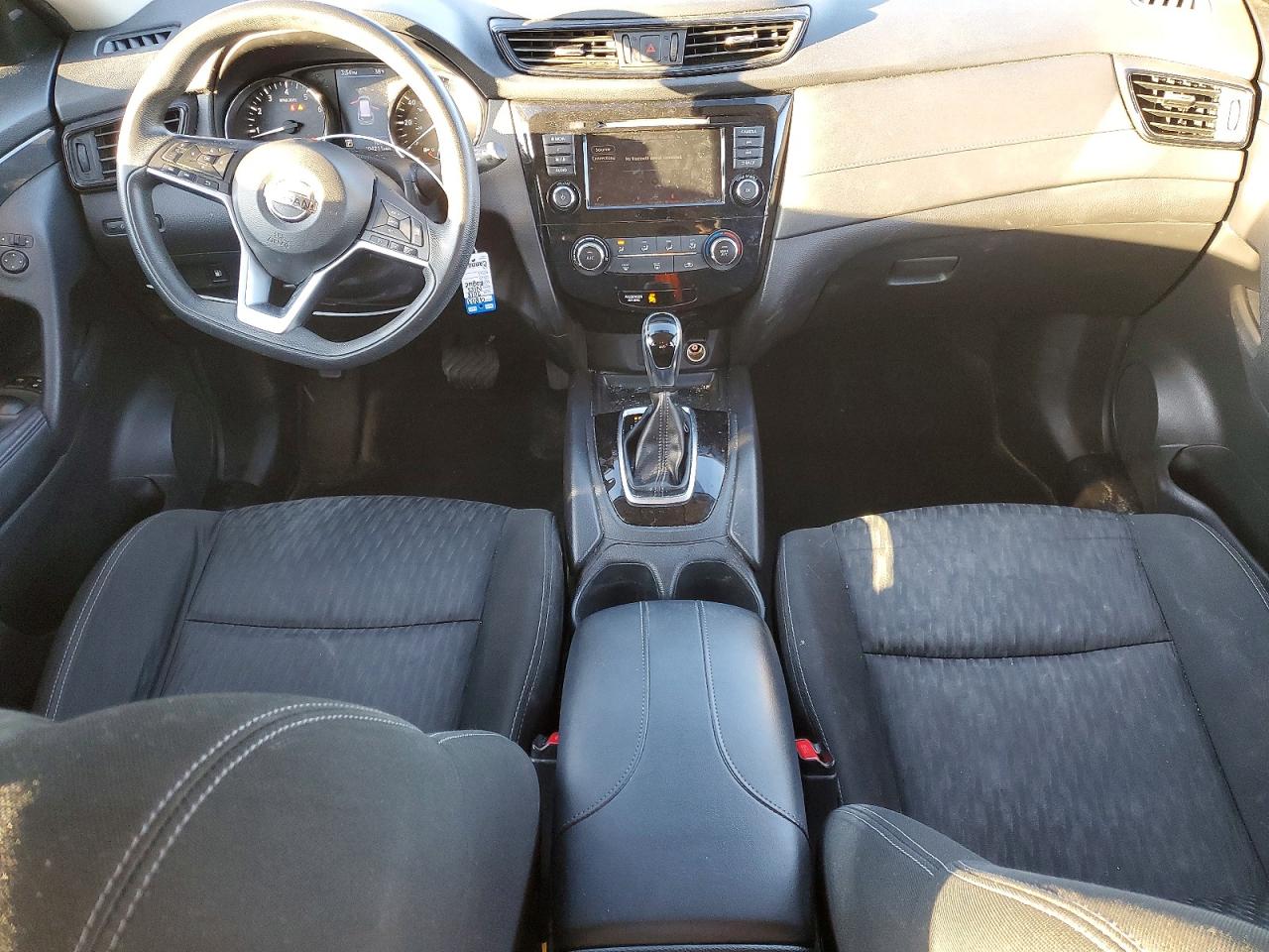 2018 NISSAN ROGUE S photo 8
