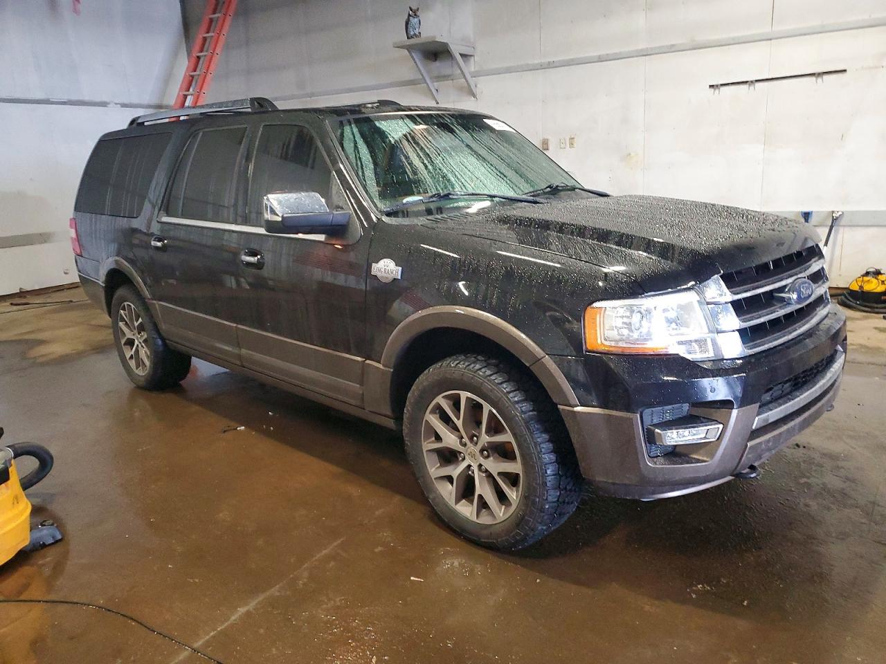 2017 FORD EXPEDITION EL XLT photo 4