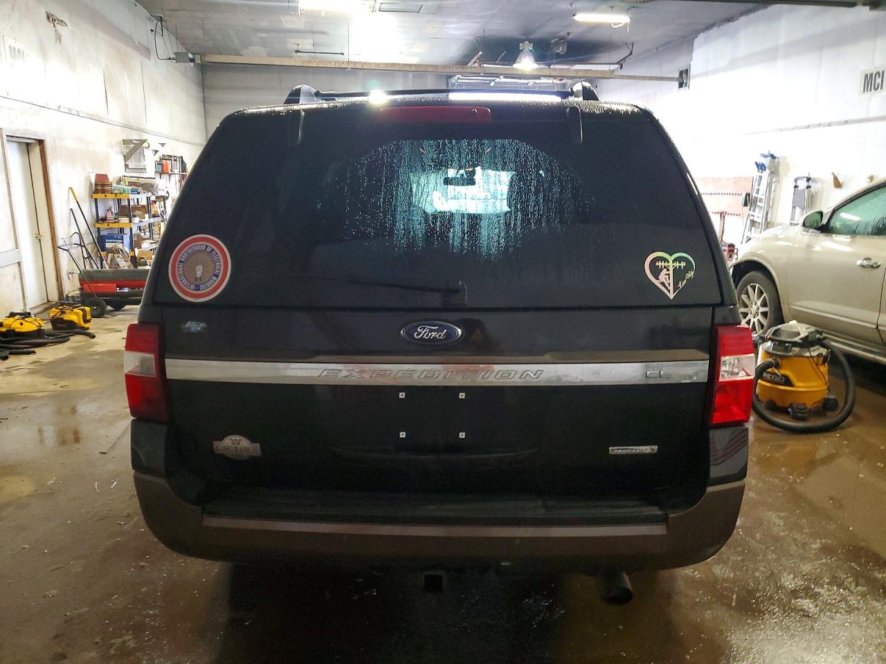 2017 FORD EXPEDITION EL XLT photo 6