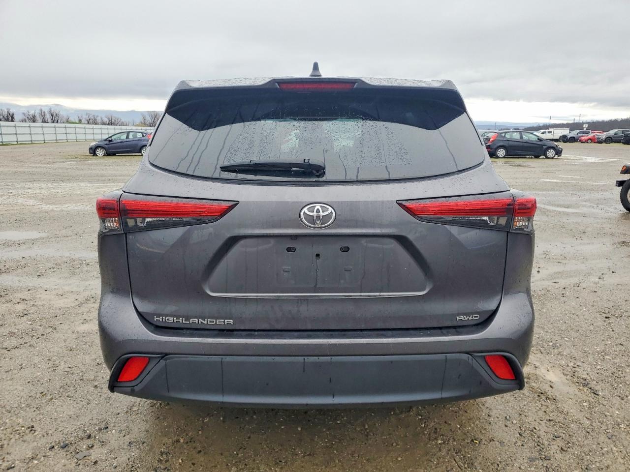 2022 TOYOTA HIGHLANDER L photo 11