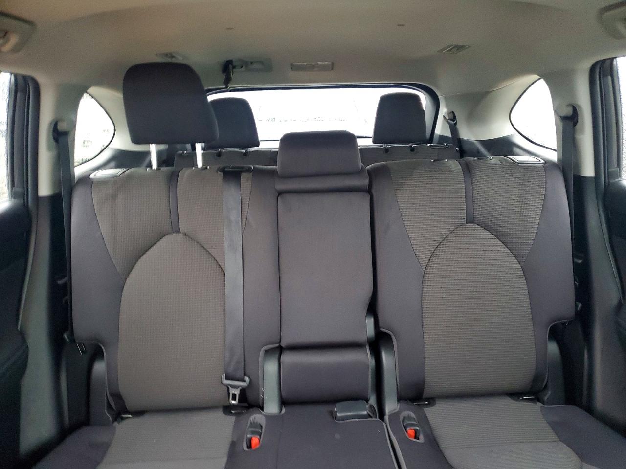2022 TOYOTA HIGHLANDER L photo 19